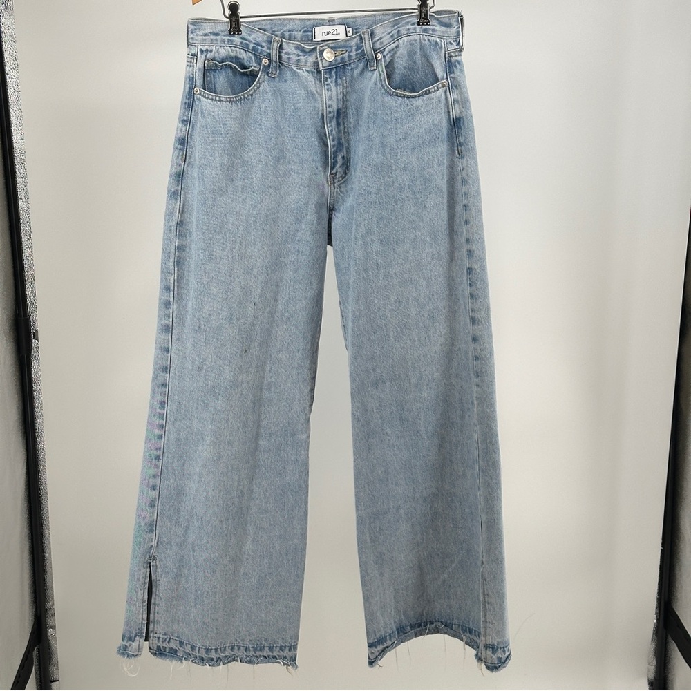 Women’s 12 Rue21 Light Blue Wide Leg Jeans Distressed
